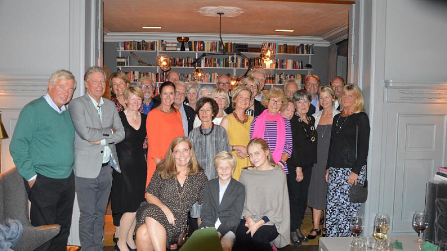 En gruppbild av föreningens medlemmar från jubileumsfesten den 3/9-17